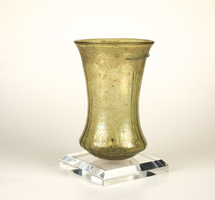 117E Merovingian trailed bell beaker