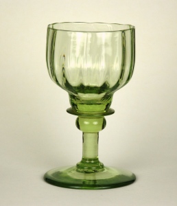 48E Light green Roemer 19-20th C H: 4 ½ inches